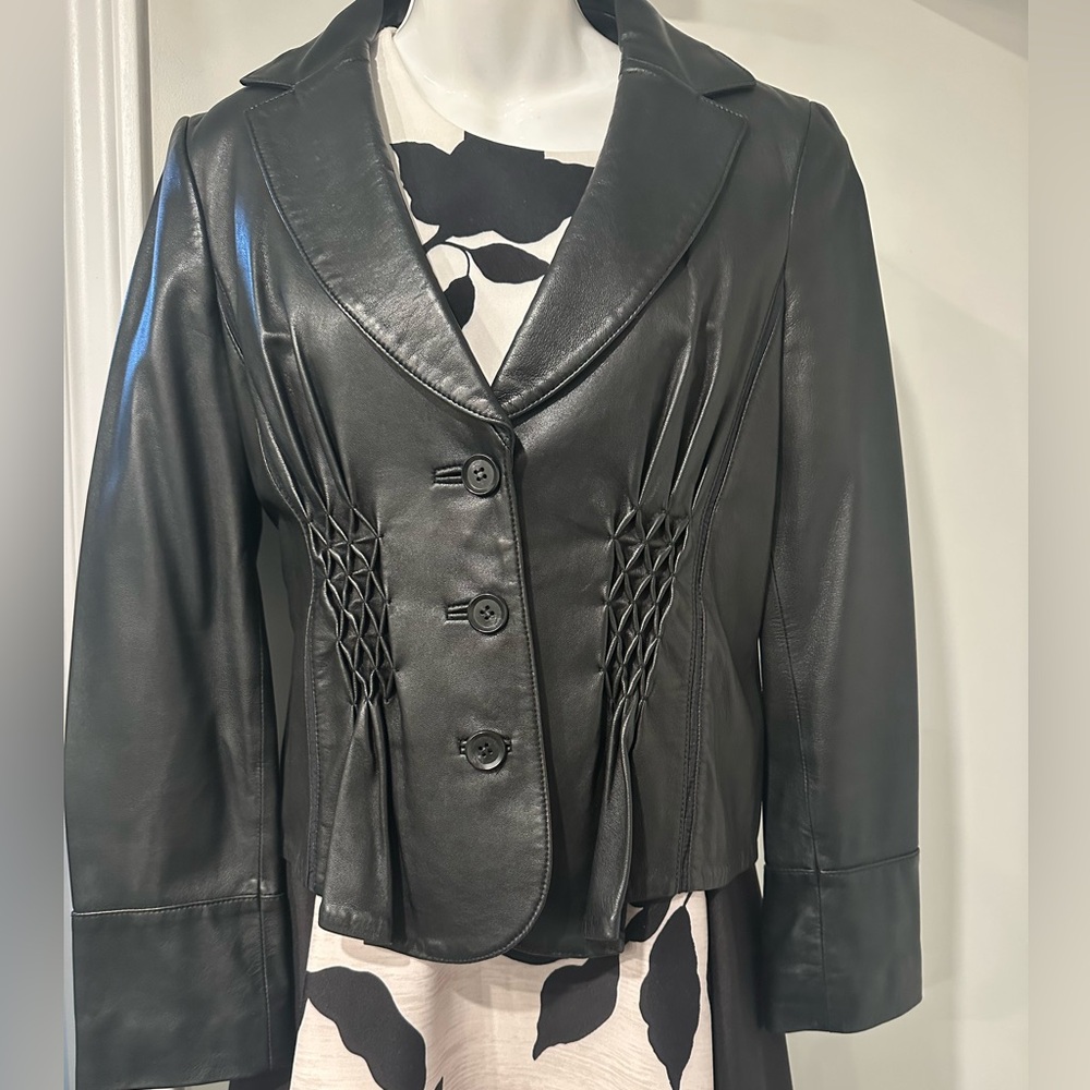 Elegant Black Leather Jacket